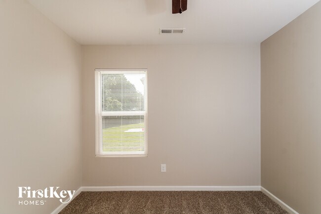 Building Photo - 128 Konnoak Village Cir