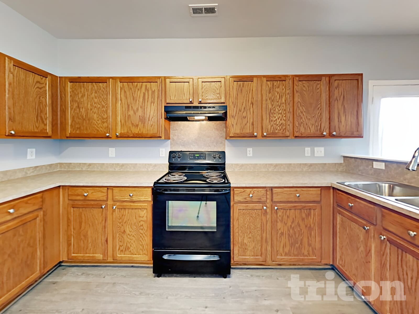 Building Photo - 8600 Old Potters Rd