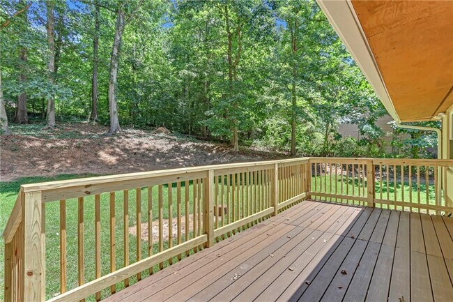 Building Photo - 4906 Wolverton Dr