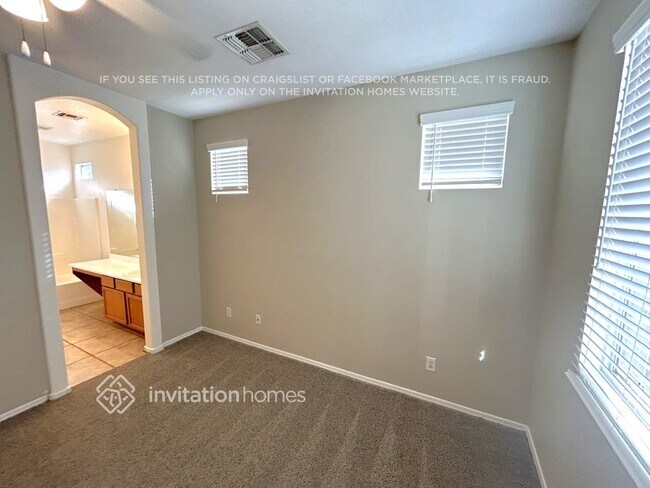 Building Photo - 1213 E Graham Trail