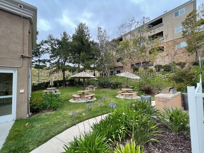 Building Photo - 7671 Mission Gorge Rd