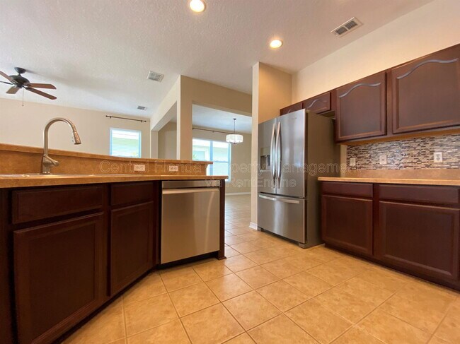 Building Photo - 13131 Penshurst Ln