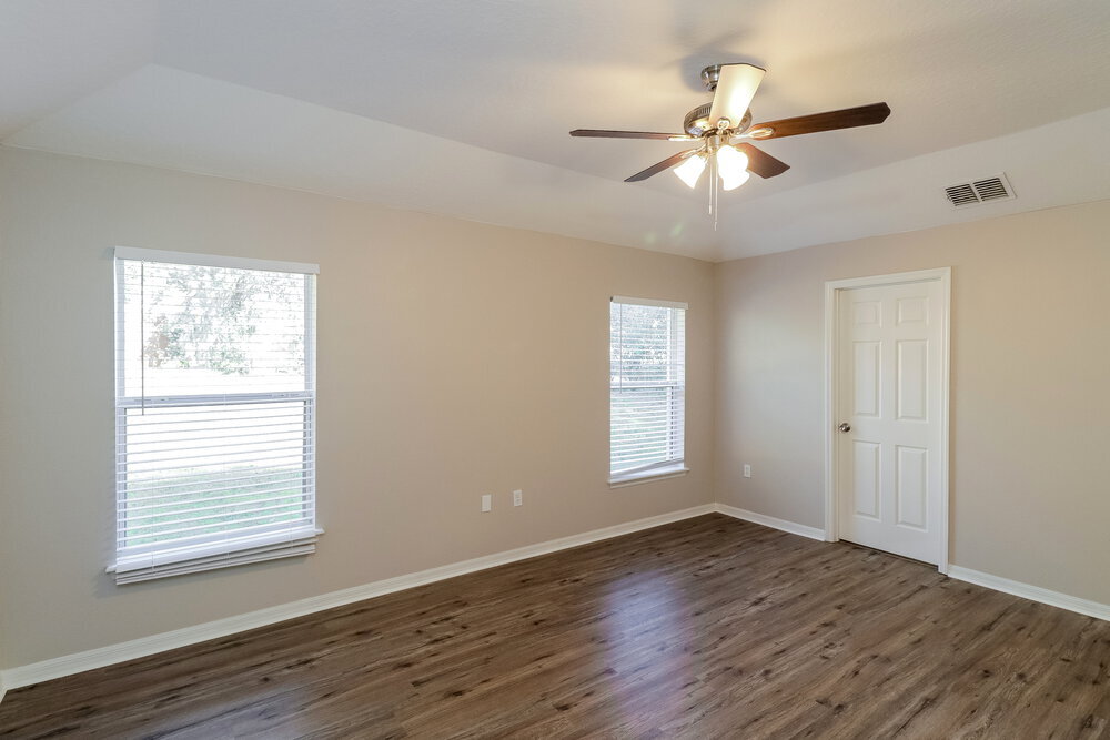 Building Photo - 426 Disston Ave