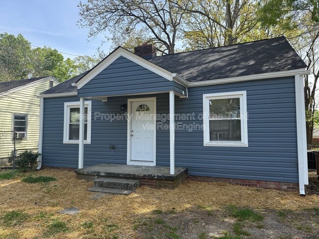 Building Photo - 1604 Textile Dr