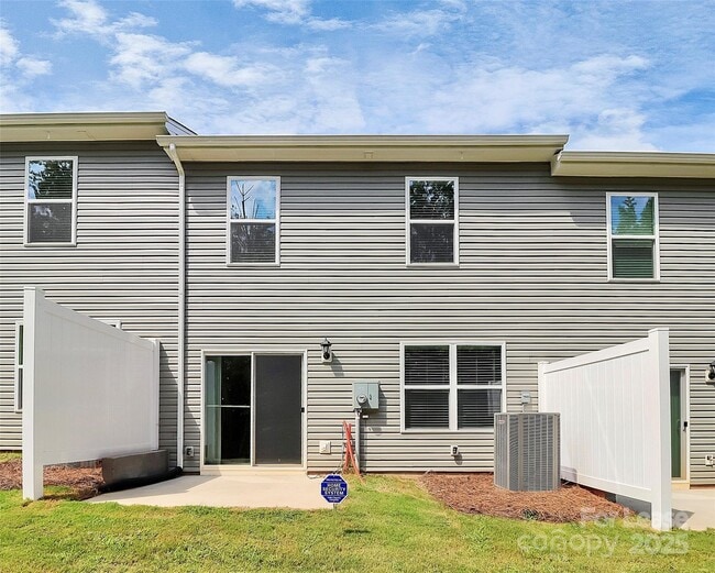 Building Photo - 2927 Penninger Cir