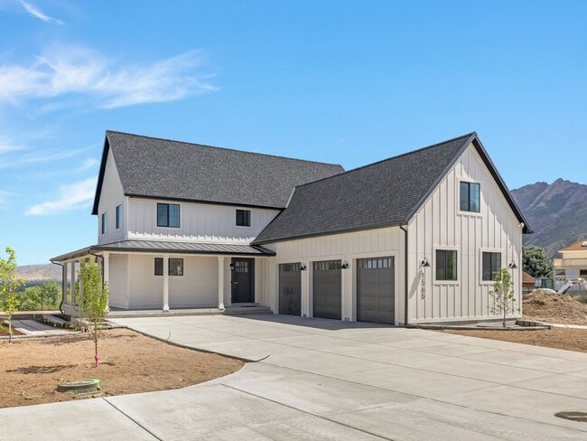 Building Photo - 1565 Hadleys View Dr