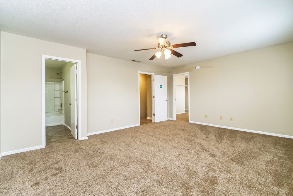 Building Photo - 2832 Ludwig Dr