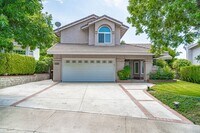 Building Photo - COMING SOON! 4 Bedroom Home for Rent in Santa Clarita!