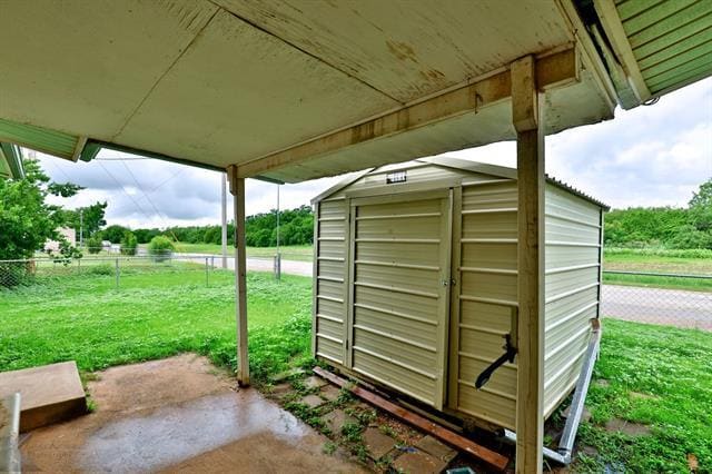 Building Photo - 5489 Encino Rd