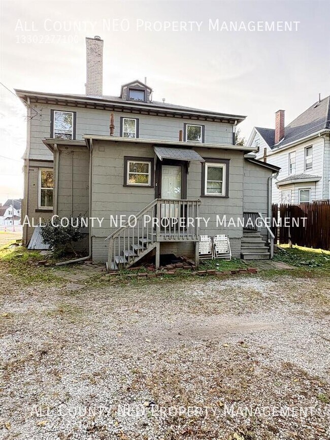 Building Photo - 1612 Cleveland Ave NW