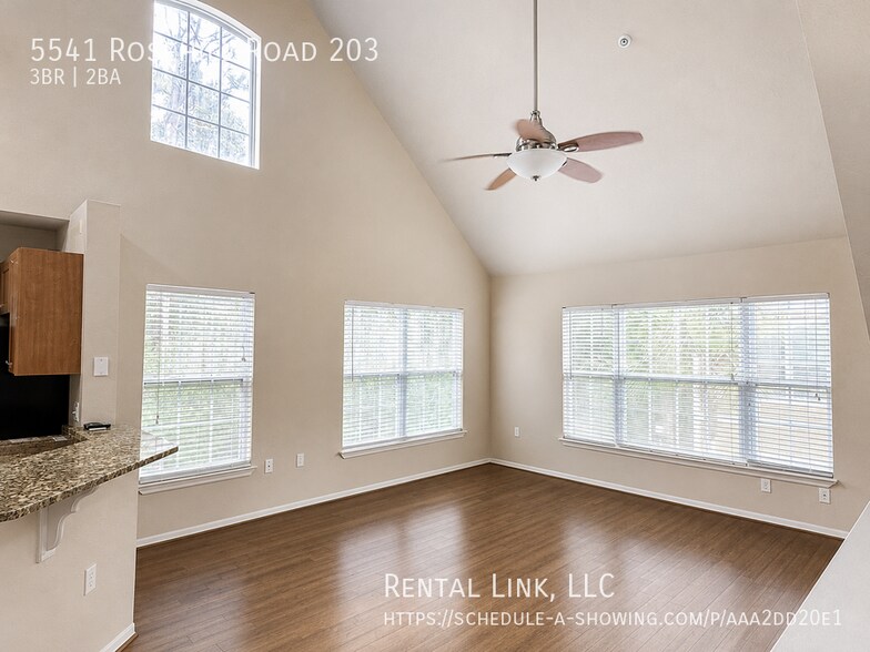 Building Photo - 5541 Rosehill Rd