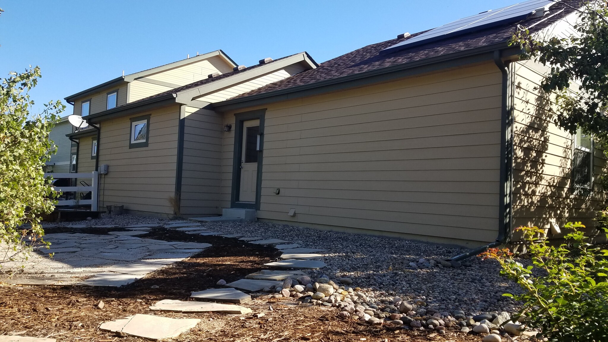 Building Photo - 2203 Marshfield Ln
