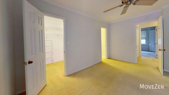Building Photo - 5622 Darrow Dr
