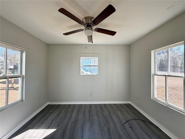 Building Photo - 506 Park Way