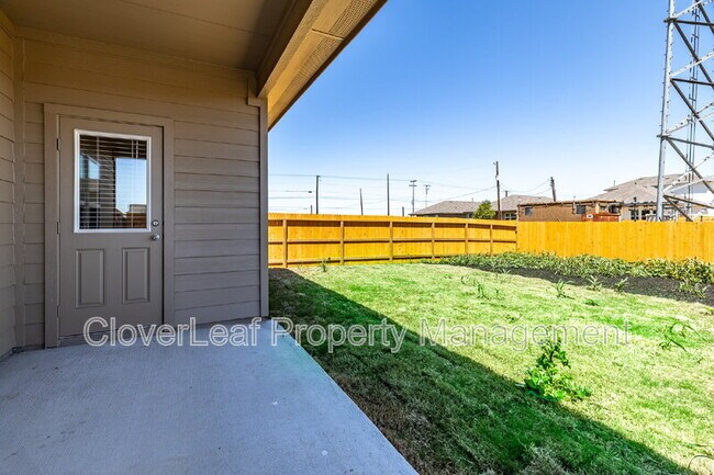 Building Photo - 466 Orion Dr