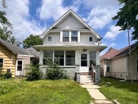 Building Photo - 3 Bedroom House - South Side Neighborhood