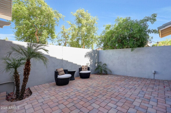 Building Photo - 21134 W Green St