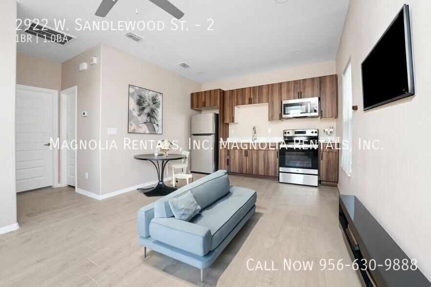Building Photo - 2922 W Sandlewood St