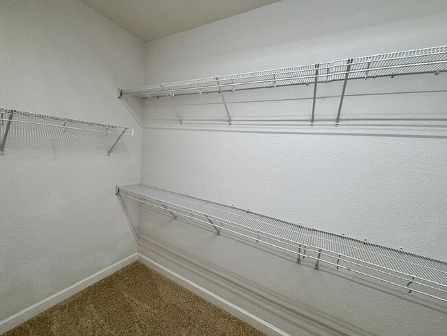 Building Photo - Walnut Trace Subdivision