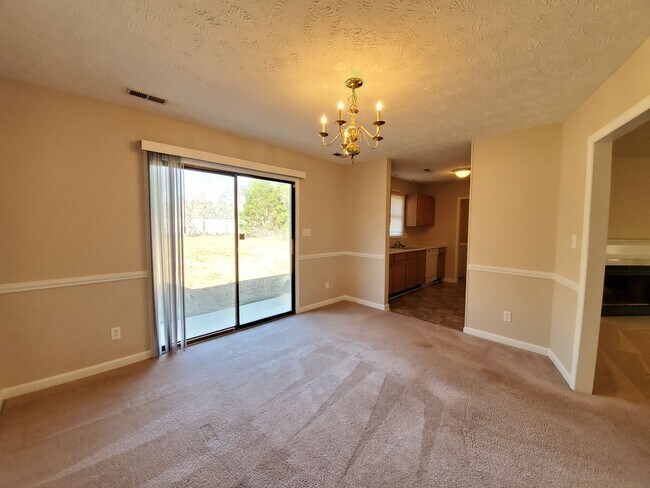 Building Photo - 8714 Tangletree Dr