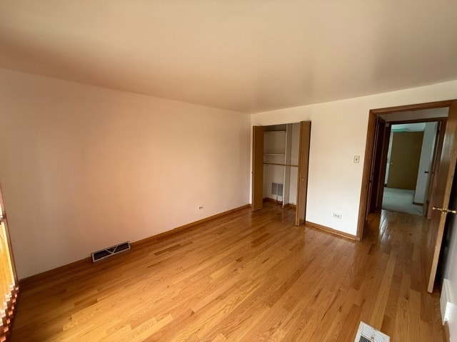 Building Photo - 8037 S Wentworth Ave