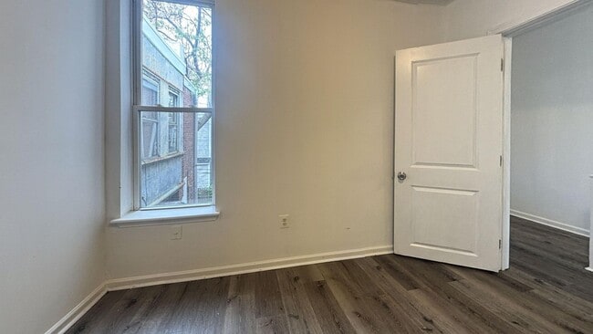 Building Photo - Modern Four-Bedroom Row Home in Kingsessing