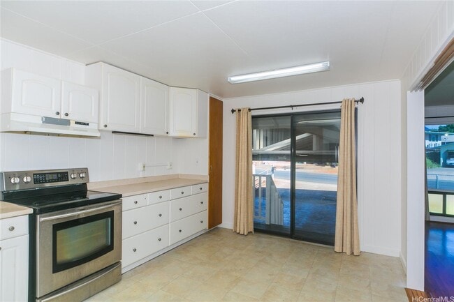 Building Photo - 730 6th Ave