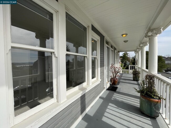 Building Photo - 216 Kentucky St