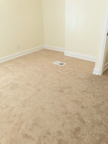 Building Photo - 719 E Jefferson St