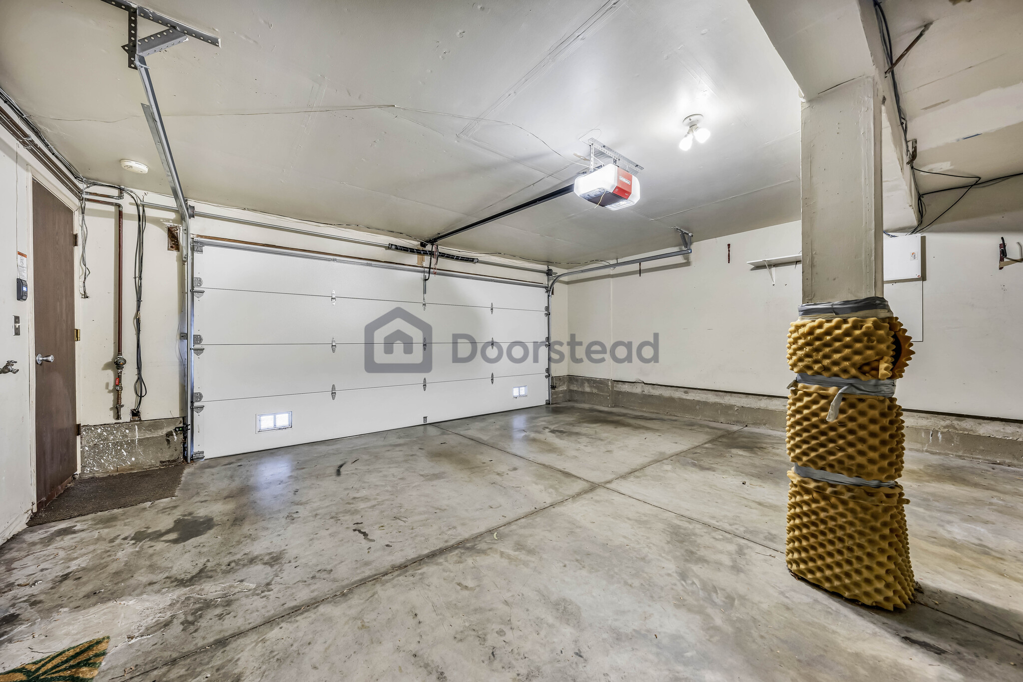 Building Photo - 641 Stonegate Dr
