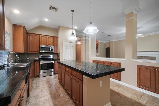Building Photo - 13019 Coopers Hawk Dr