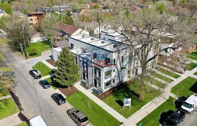 Building Photo - 405 Harrison St