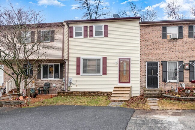 Building Photo - West Shore School District Town-Home For R...