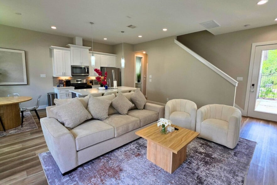 Building Photo - 8326 Curry Rd