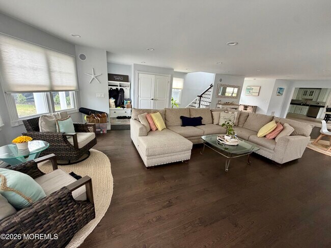 Building Photo - 41 Brookwillow Ave