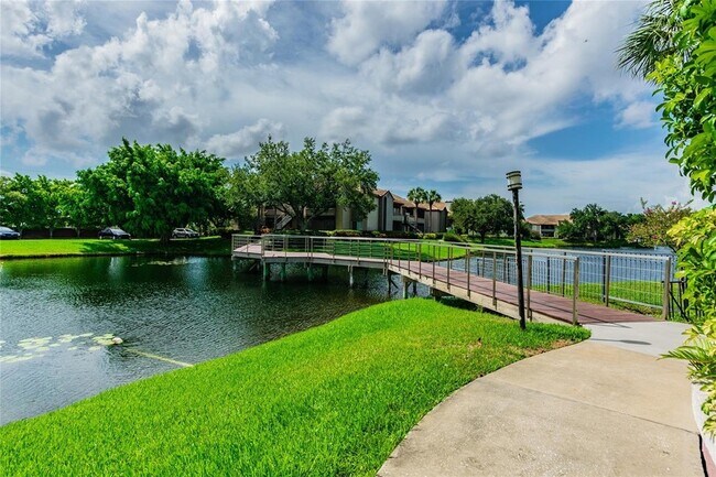 Building Photo - 10263 Gandy Blvd N