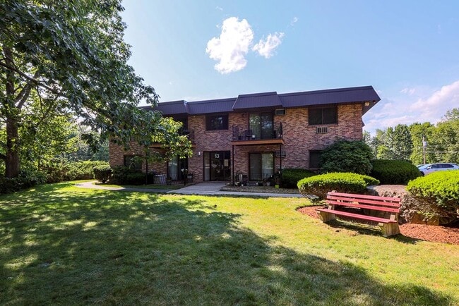 Primary Photo - 13 Strawberry Bank Rd