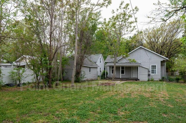 Building Photo - 226 S Millwood Ave