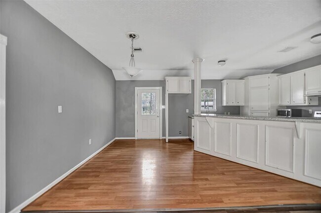 Building Photo - 5774 Magan Rd