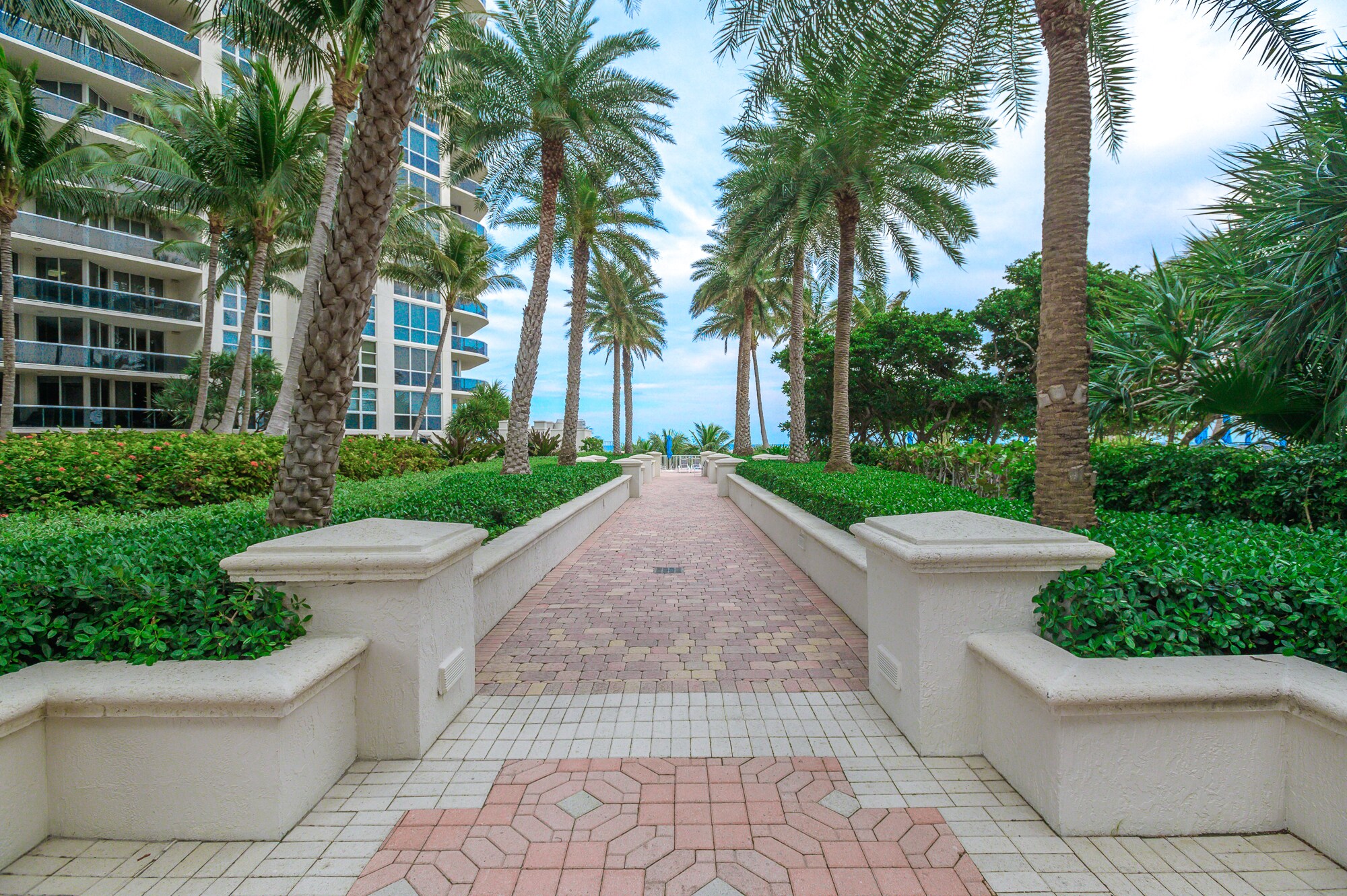 Building Photo - 3100 N Ocean Blvd