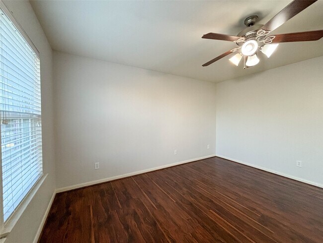 Building Photo - 6023 Indian Creek