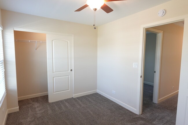Building Photo - 116 Colonial Pkwy