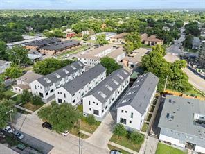 Building Photo - 5016 Bryan St