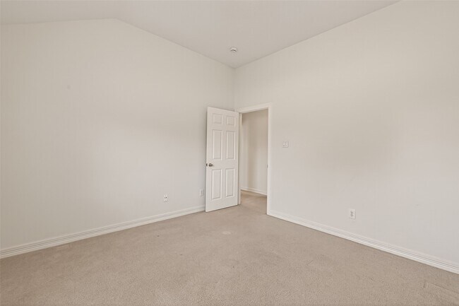 Building Photo - 2007 Baycliff Ct