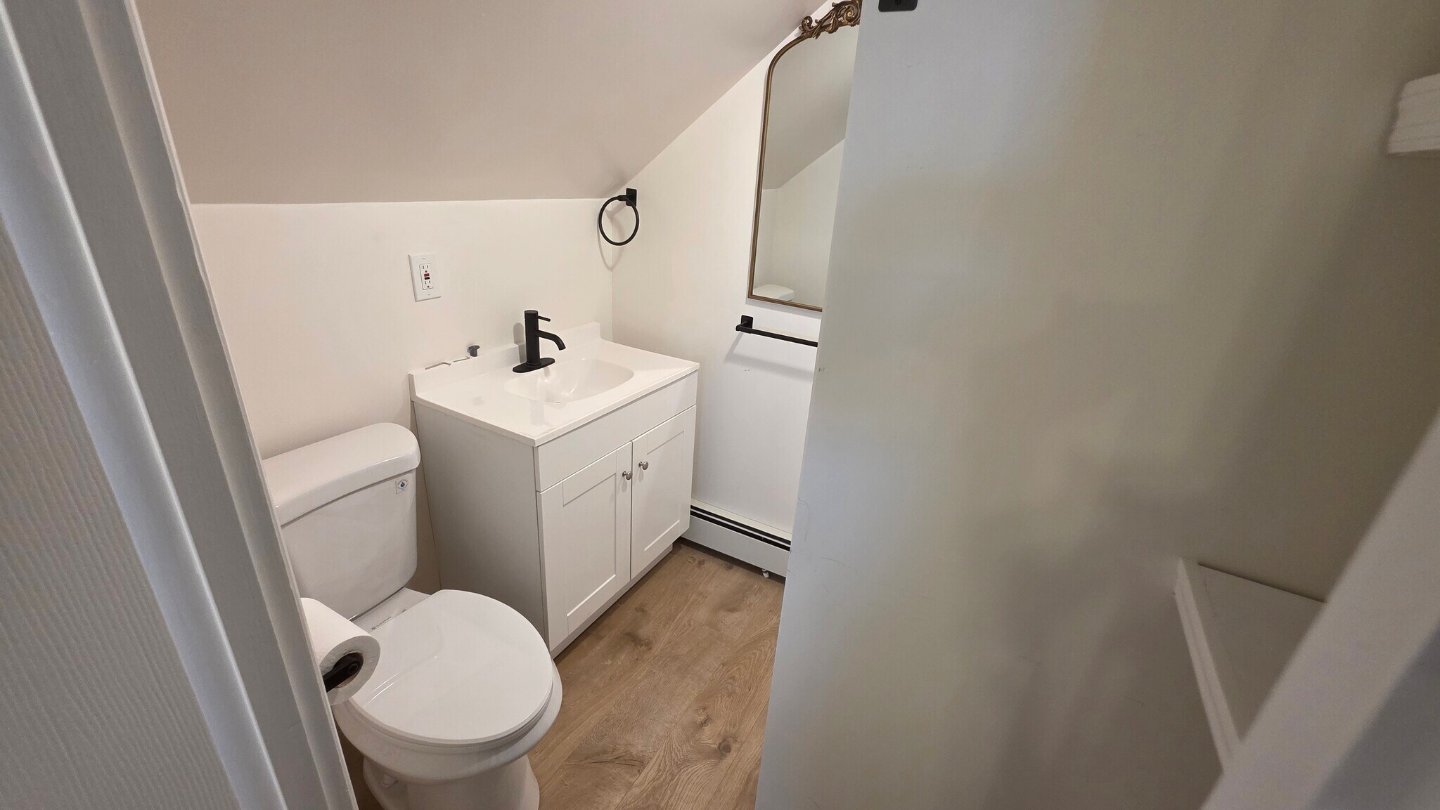 Building Photo - 57 Lawrence St