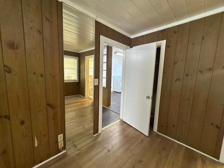Building Photo - 7203 Porcher Dr