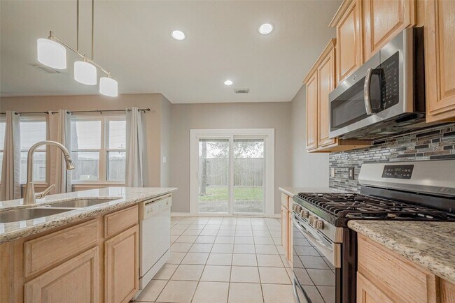 Building Photo - 4510 Sherwood Green Ct