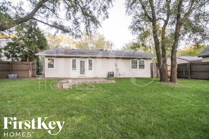 Building Photo - 125 S Orchard Dr