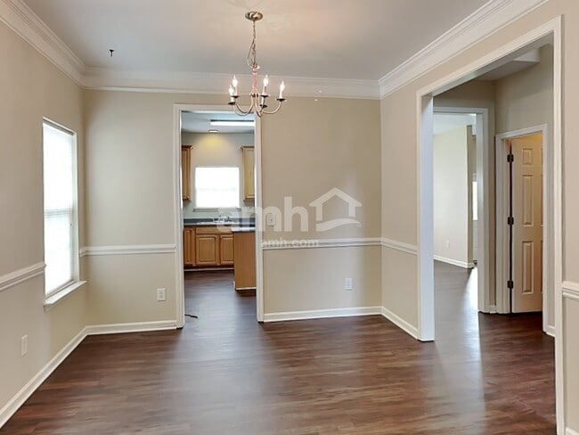 Building Photo - 5711 Falkirk Ln