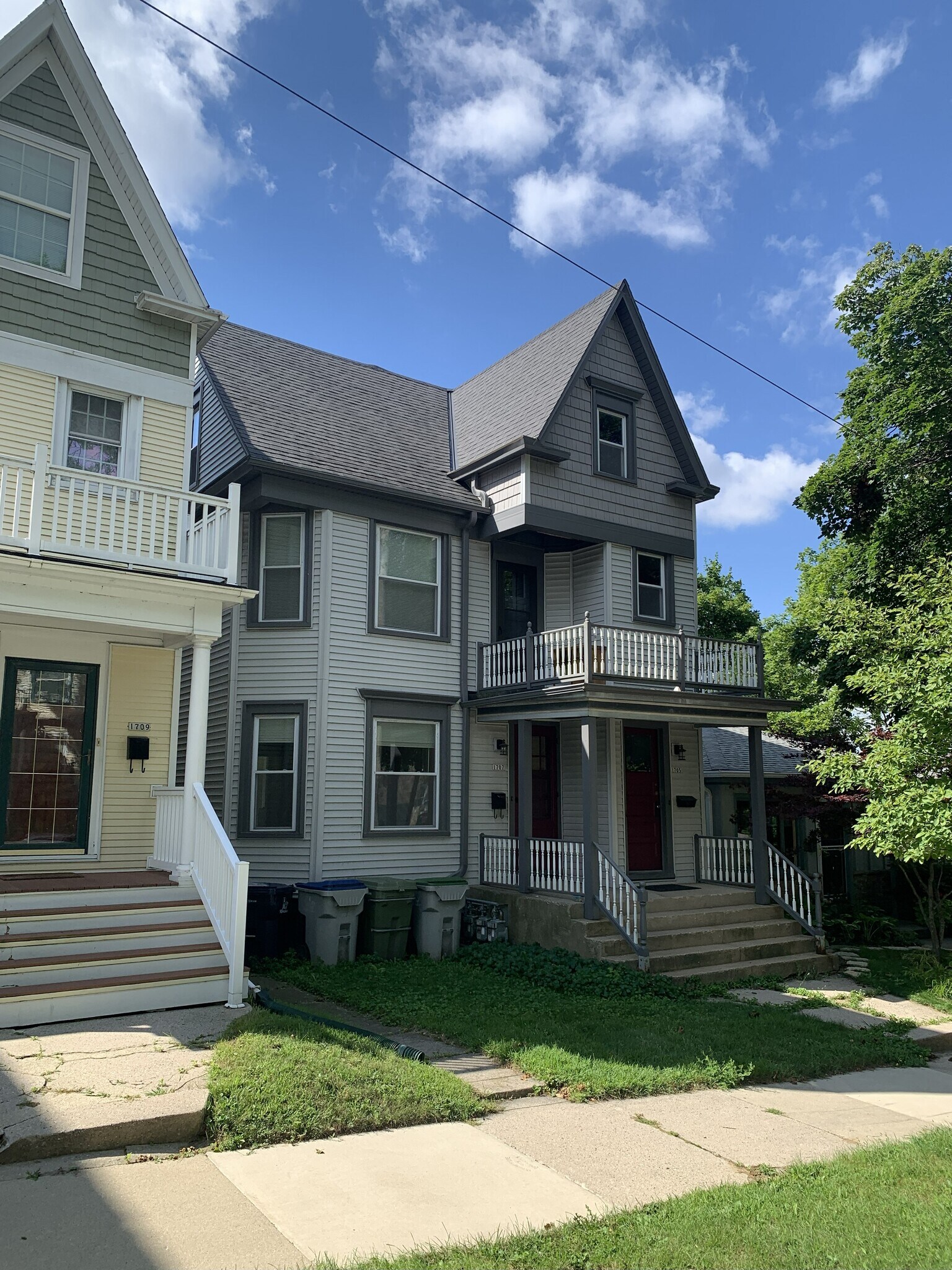 Building Photo - 1707 E Thomas Ave